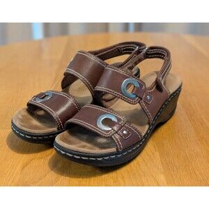 Clarks Bendables Lexi Willow Leather Wedge Sandals Brown Open Toe Women's 7M